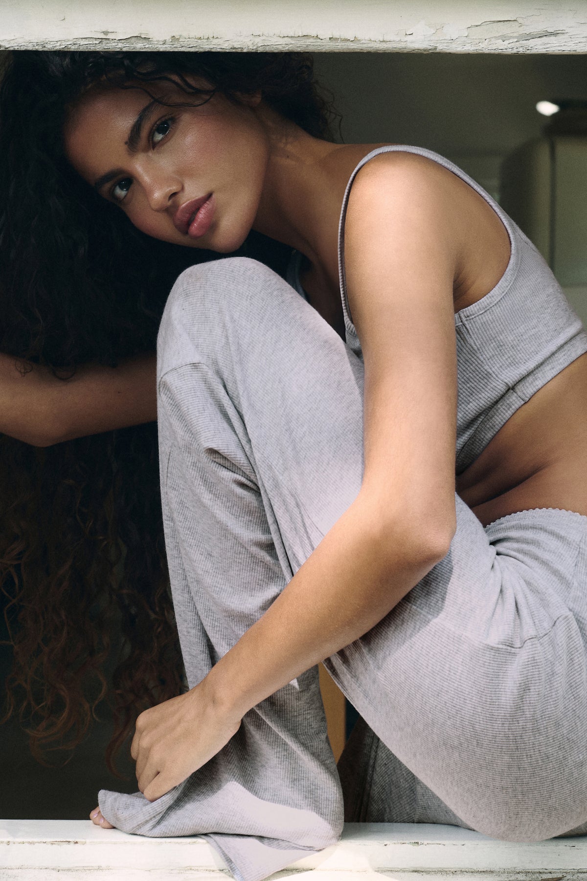 Keilani is 5'3 and 32C and wears XS